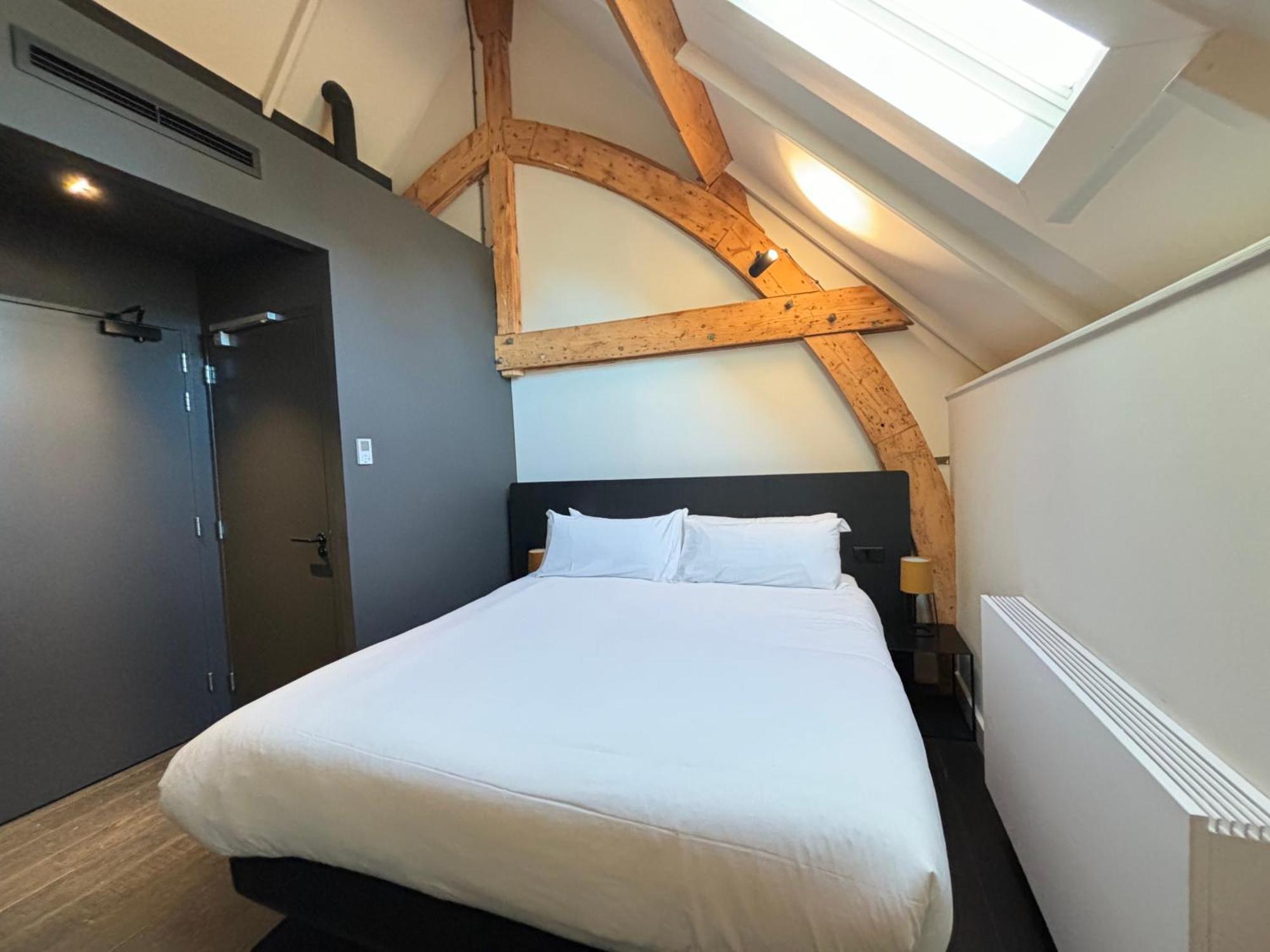 Kazerne Hotel - Member Of Design Hotels Αϊντχόφεν Δωμάτιο φωτογραφία