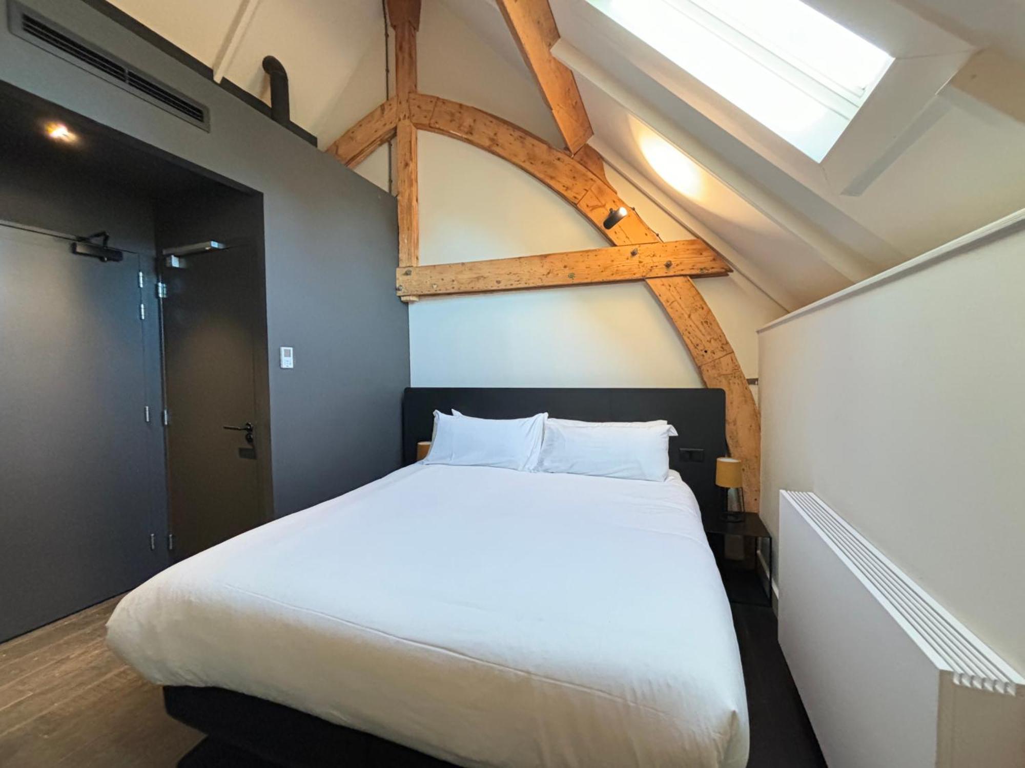 Kazerne Hotel - Member Of Design Hotels Αϊντχόφεν Δωμάτιο φωτογραφία