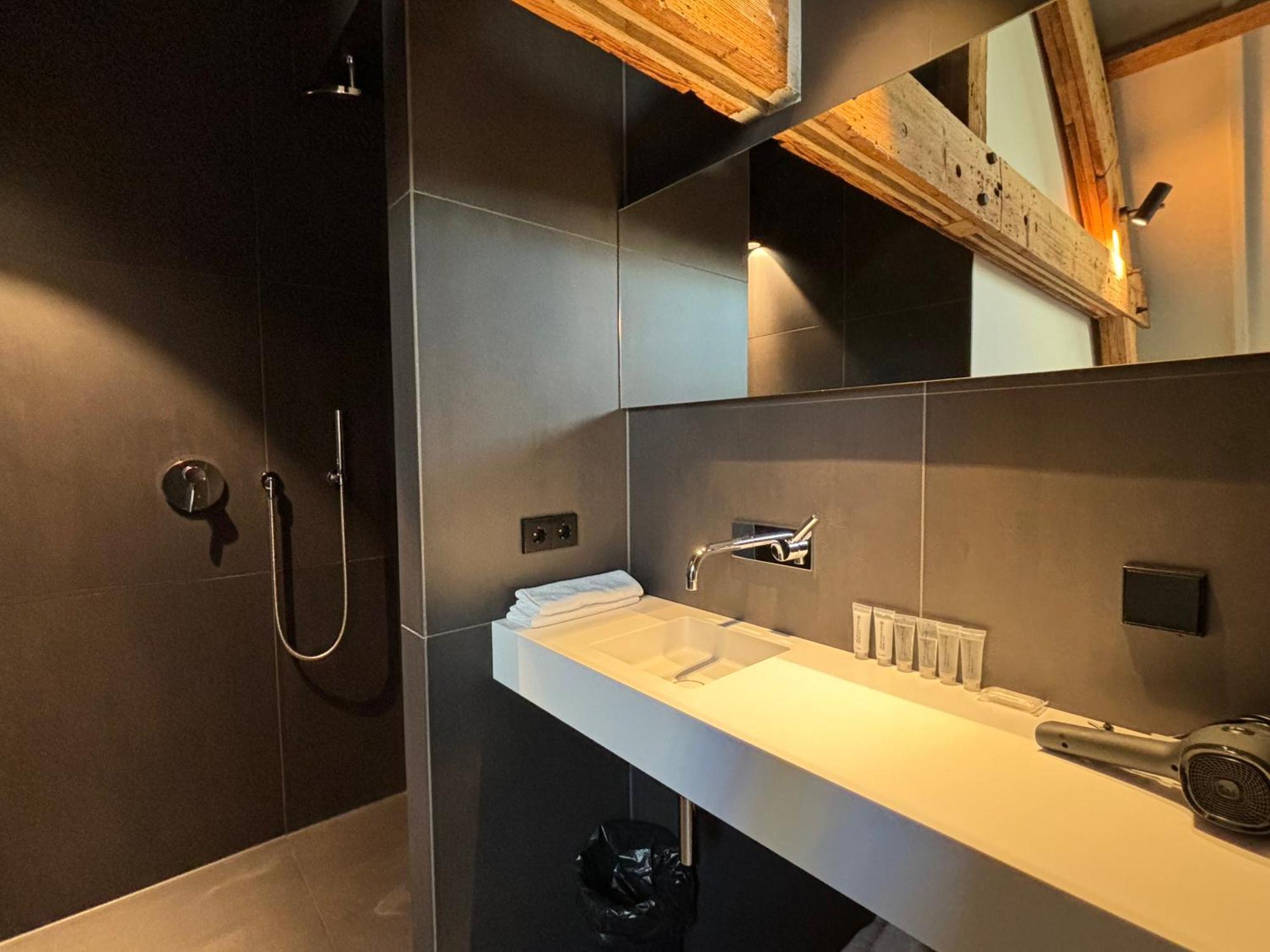 Kazerne Hotel - Member Of Design Hotels Αϊντχόφεν Εξωτερικό φωτογραφία