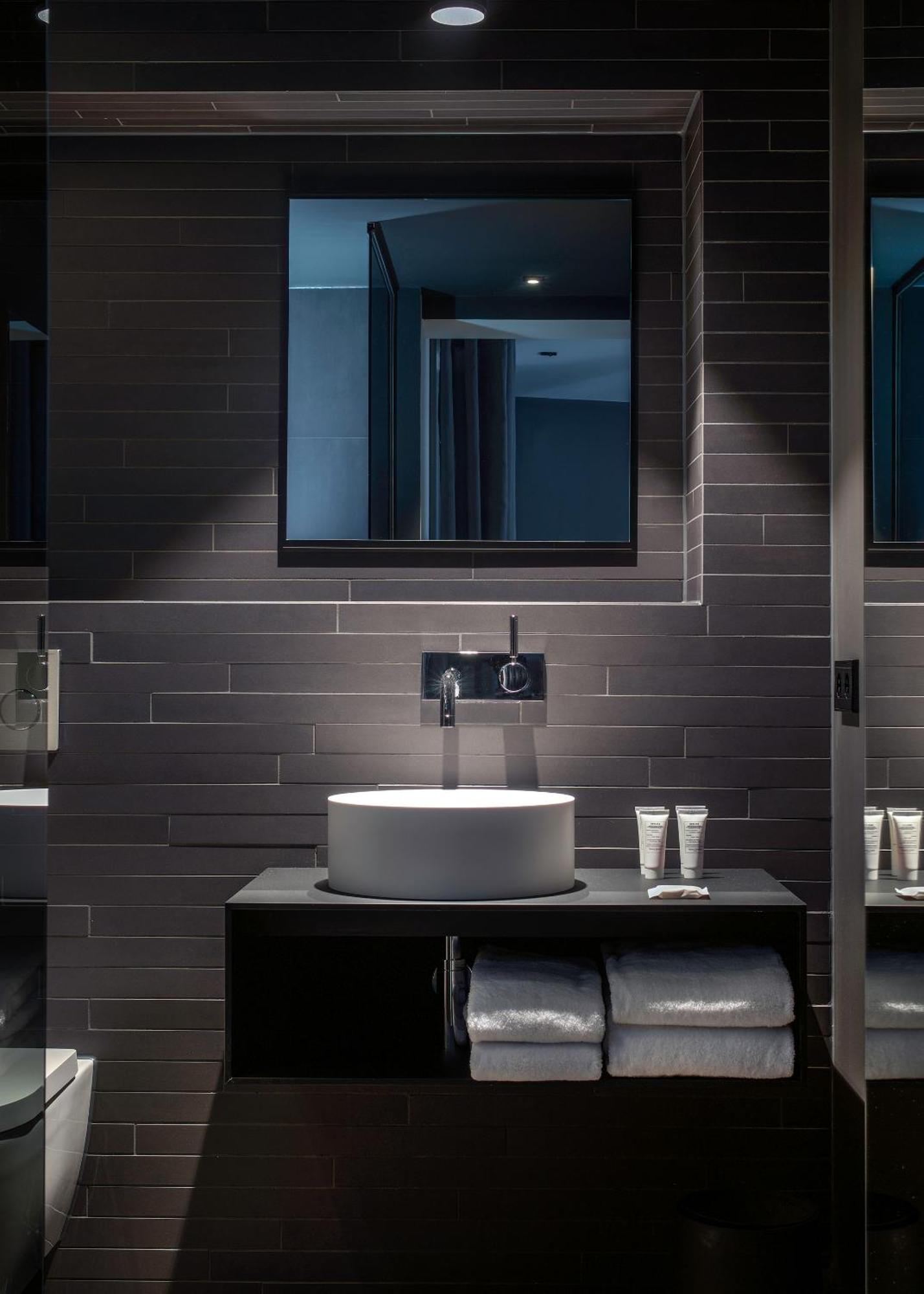 Kazerne Hotel - Member Of Design Hotels Αϊντχόφεν Εξωτερικό φωτογραφία